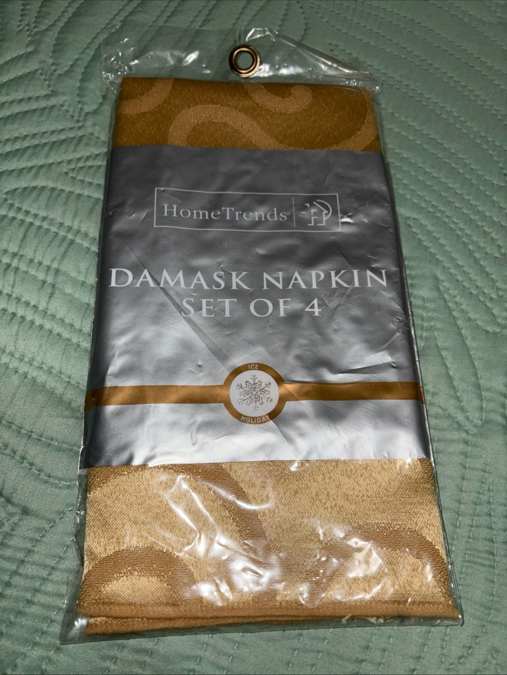 Home Trends Damask Set Of 4 Ice Holiday Gold Napkins 17"×17" New Sealed Package